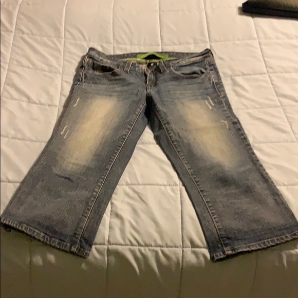 refuge Denim - Refuge woman’s capris jean